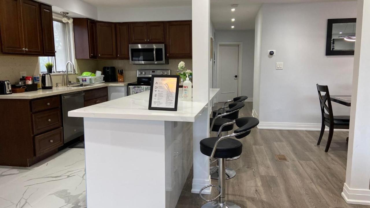 Spectacular 3 Bedroom 2 Wr House - Close To Airport Toronto Exteriér fotografie