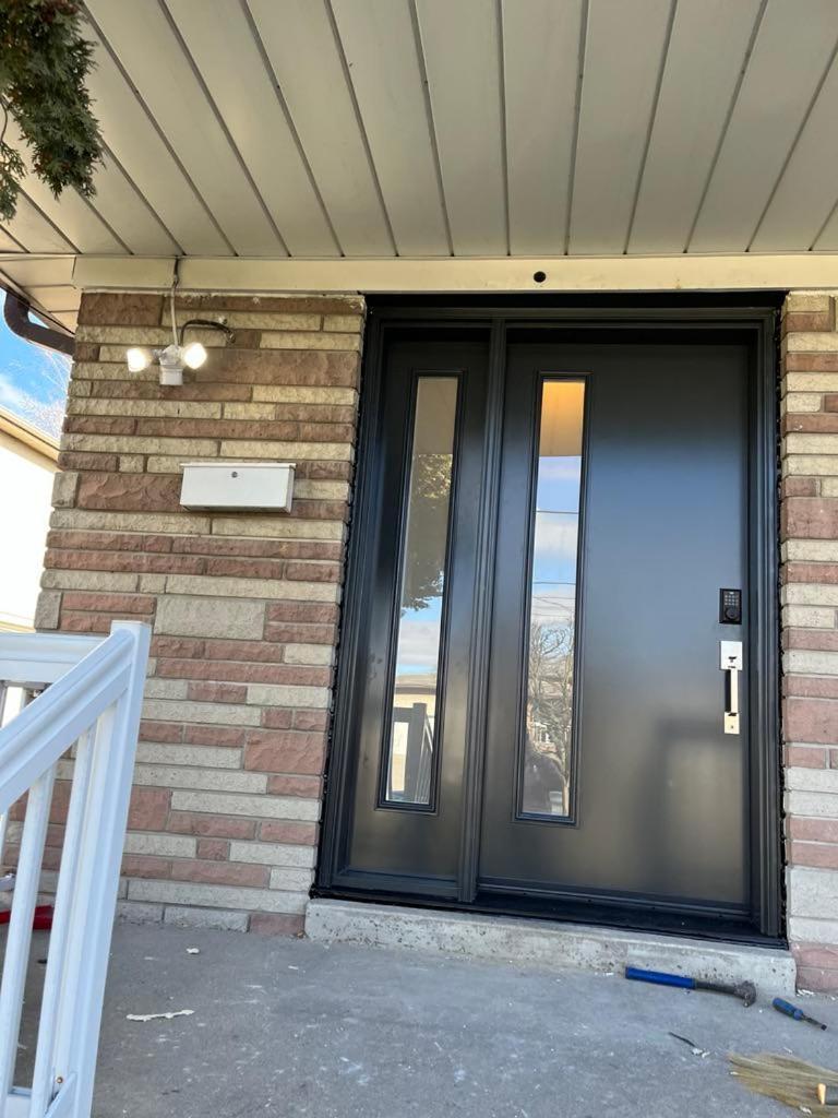 Spectacular 3 Bedroom 2 Wr House - Close To Airport Toronto Exteriér fotografie